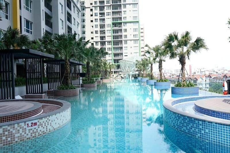 Bể bơi vô cực Season Avenue Hà Nội