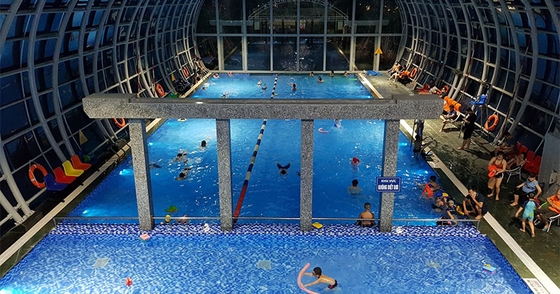 Bể bơi trong nhà Việt Đức Complex
